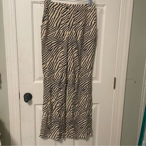 Sincerely Jules Black and Cream Zebra Print Dress Pants Size Medium M